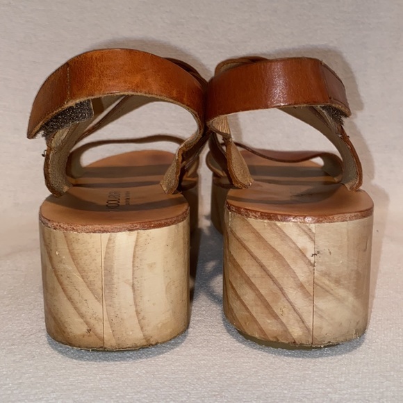 KOOLABURRA Women's Margaux brown leather wooden platform sandals size 9 - Picture 3 of 8